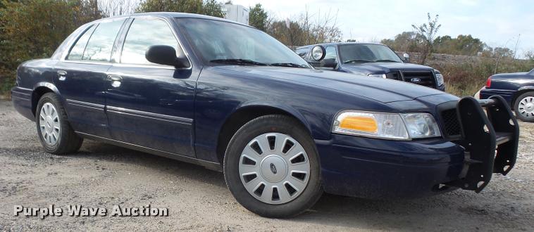 image for item DA3878 2010 Ford Crown Victoria Police Interceptor