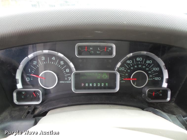 image for item DA3880 2010 Ford Expedition XLT SUV