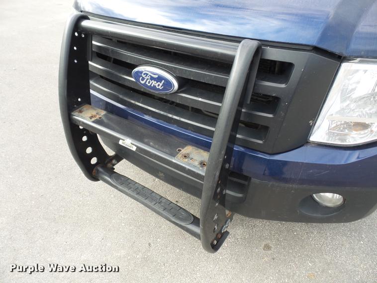 image for item DA3880 2010 Ford Expedition XLT SUV
