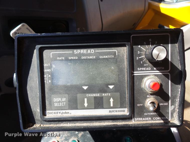 image for item DA3881 2004 Sterling L7500 dump truck