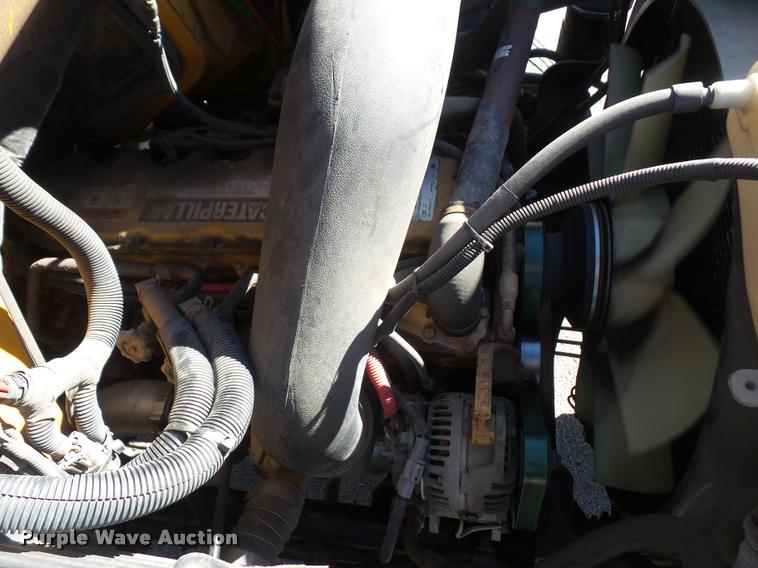 image for item DA3881 2004 Sterling L7500 dump truck