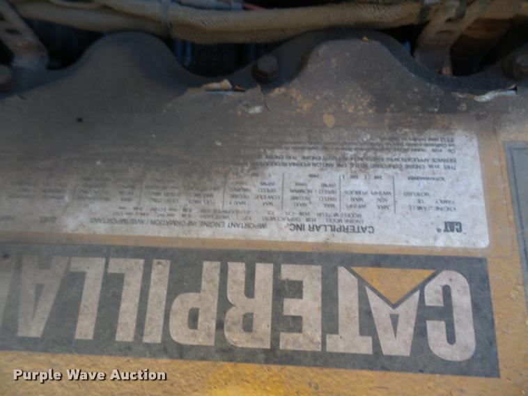 image for item DA3881 2004 Sterling L7500 dump truck