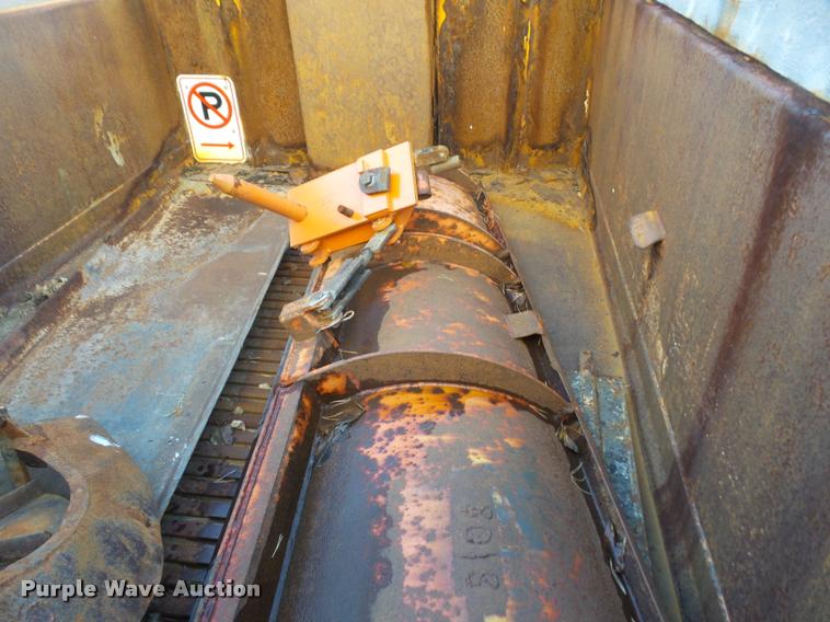 image for item DA3881 2004 Sterling L7500 dump truck