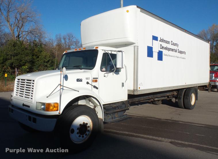 image for item DA3891 2002 International 4700 box truck