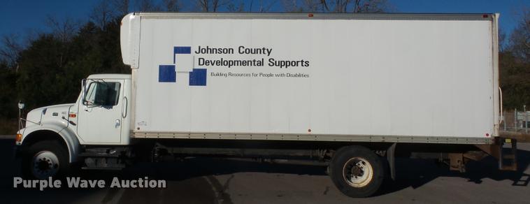 image for item DA3891 2002 International 4700 box truck