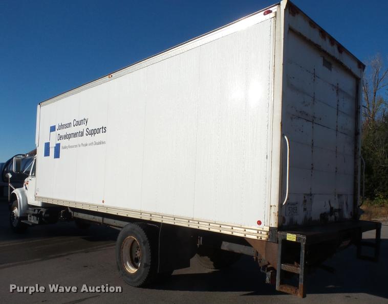 image for item DA3891 2002 International 4700 box truck
