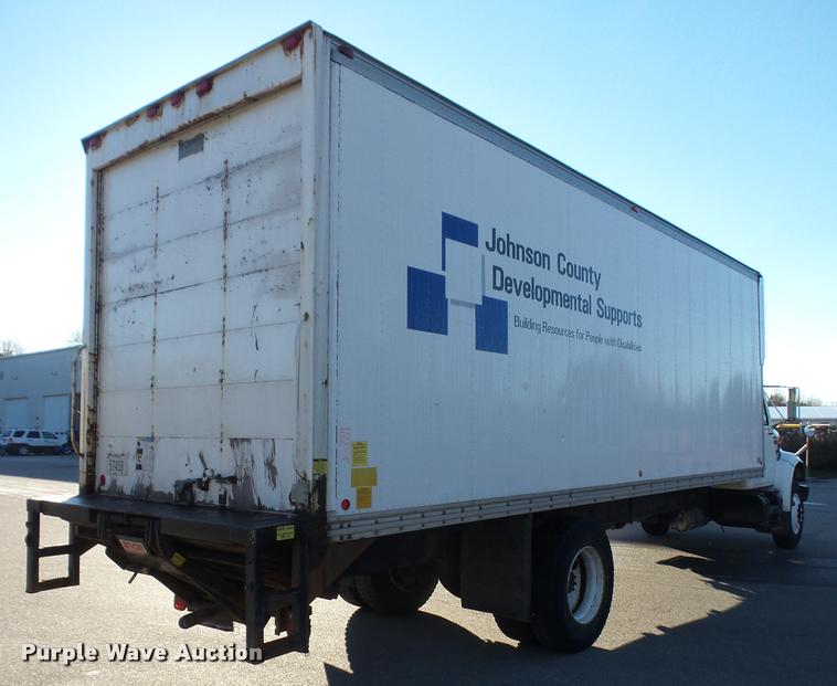 image for item DA3891 2002 International 4700 box truck
