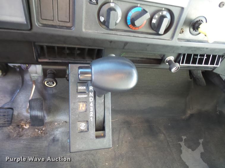 image for item DA3891 2002 International 4700 box truck