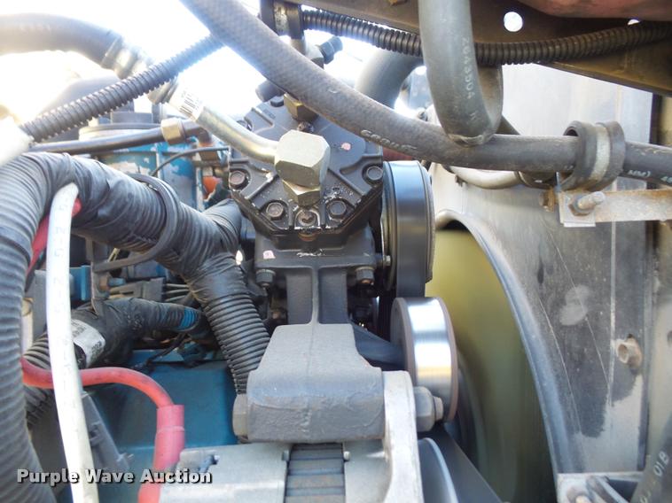 image for item DA3891 2002 International 4700 box truck