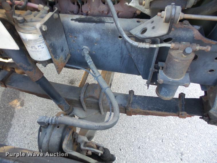 image for item DA3891 2002 International 4700 box truck