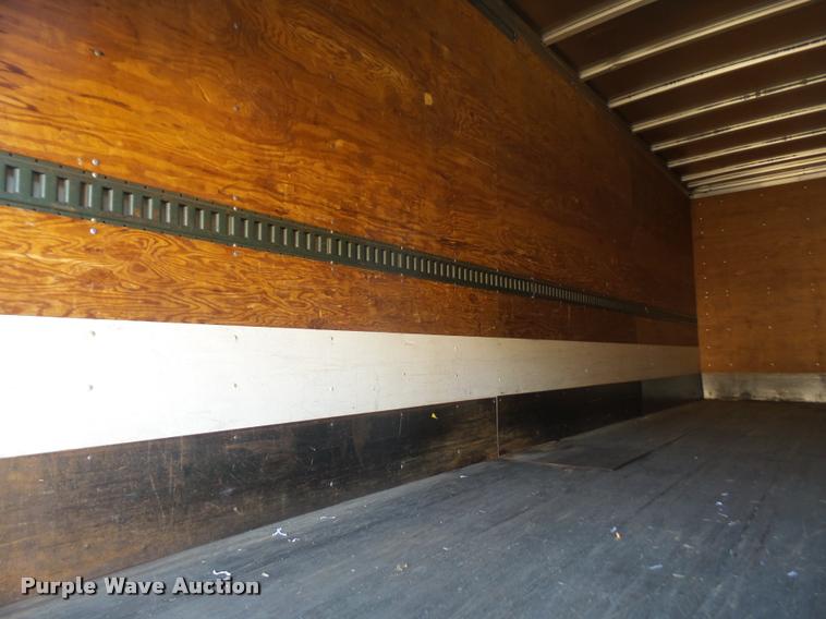 image for item DA3891 2002 International 4700 box truck