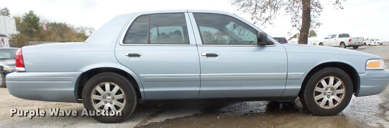 image for item DA3910 2006 Ford Crown Victoria LX