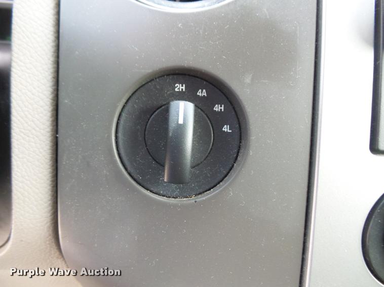 image for item DA3913 2010 Ford Expedition XLT SUV