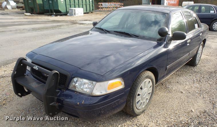 image for item DA3914 2010 Ford Crown Victoria Police Interceptor