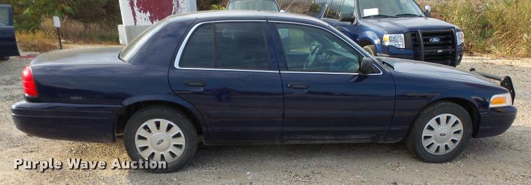 image for item DA3914 2010 Ford Crown Victoria Police Interceptor