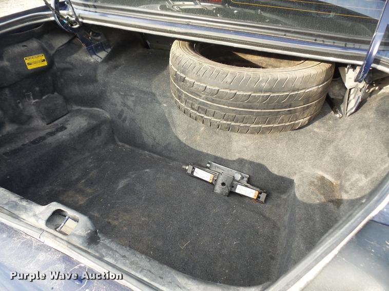 image for item DA3914 2010 Ford Crown Victoria Police Interceptor