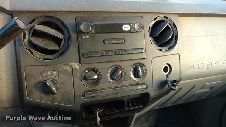 image for item DA4370 2008 Ford F250 Crew Cab pickup truck