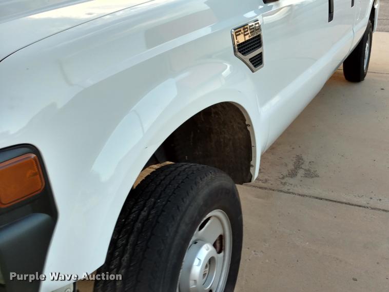 image for item DA4370 2008 Ford F250 Crew Cab pickup truck
