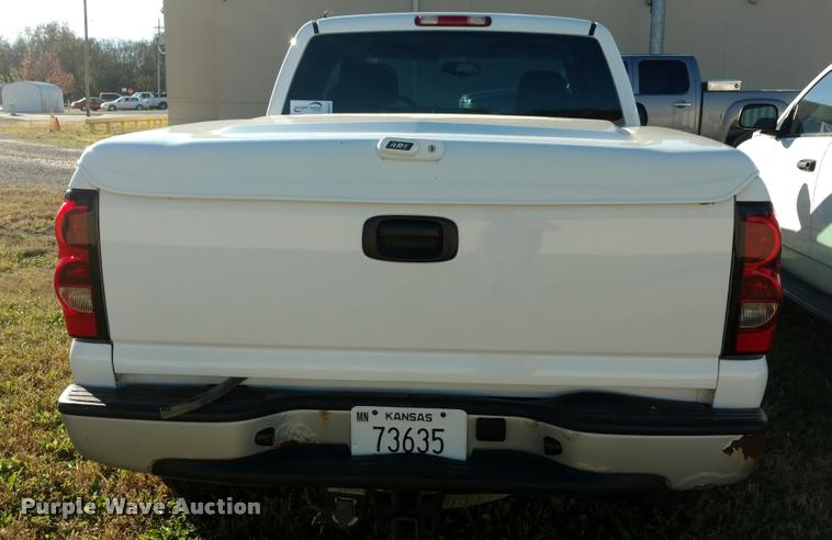 image for item DA4413 2006 Chevrolet Silverado 1500 Ext. Cab pickup truck