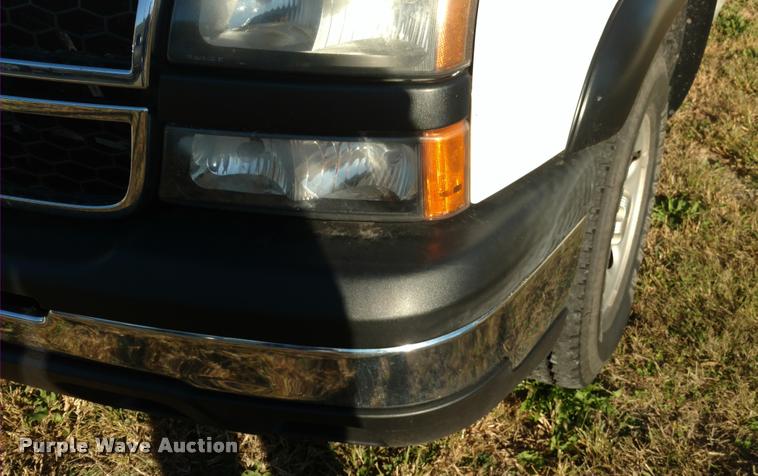 image for item DA4413 2006 Chevrolet Silverado 1500 Ext. Cab pickup truck