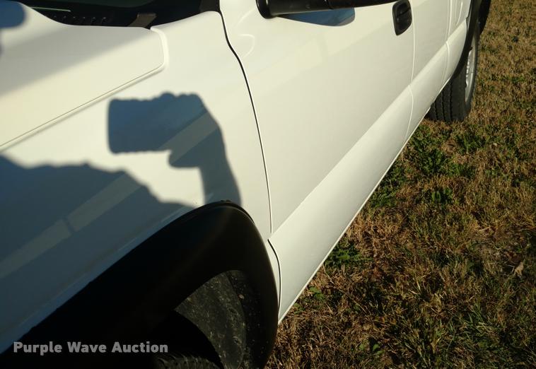 image for item DA4413 2006 Chevrolet Silverado 1500 Ext. Cab pickup truck