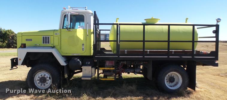 image for item DA4671 1980 International Paystar 5000 fire truck