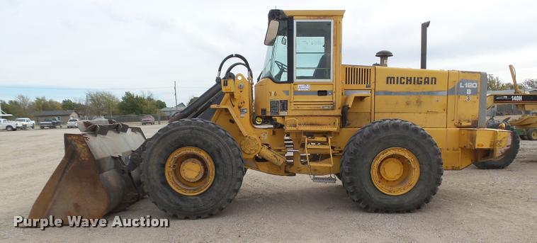 image for item DA4691 Michigan L120B wheel loader