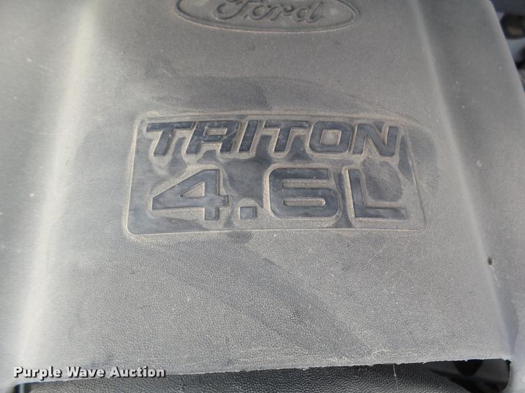 image for item DA4692 2001 Ford F150 XL SuperCab pickup truck