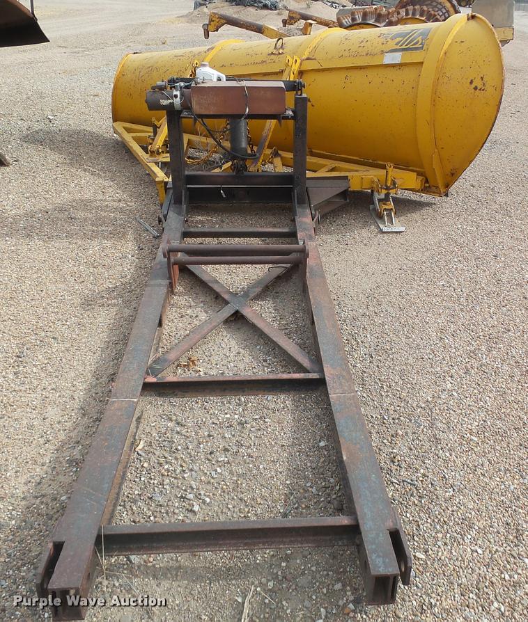 image for item DA4693 1984 Falls 311 snow plow