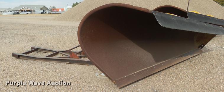 image for item DA4693 1984 Falls 311 snow plow