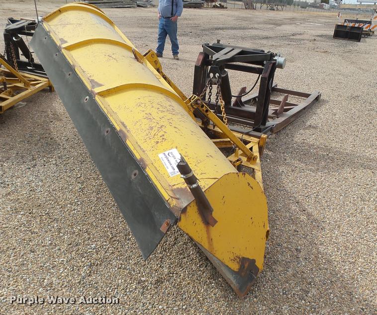 image for item DA4696 1984 Falls 311 snow plow