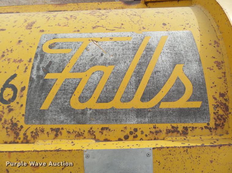 image for item DA4696 1984 Falls 311 snow plow