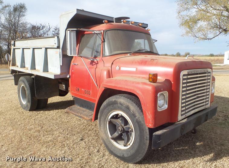 image for item DA5029 1973 International 1600 dump truck