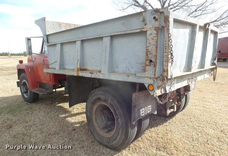 image for item DA5029 1973 International 1600 dump truck