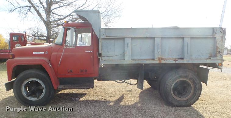 image for item DA5029 1973 International 1600 dump truck