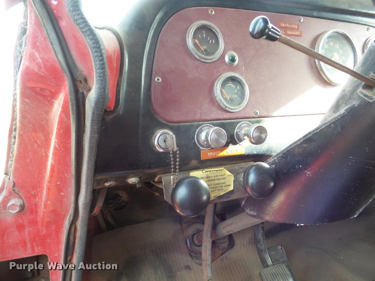 image for item DA5029 1973 International 1600 dump truck