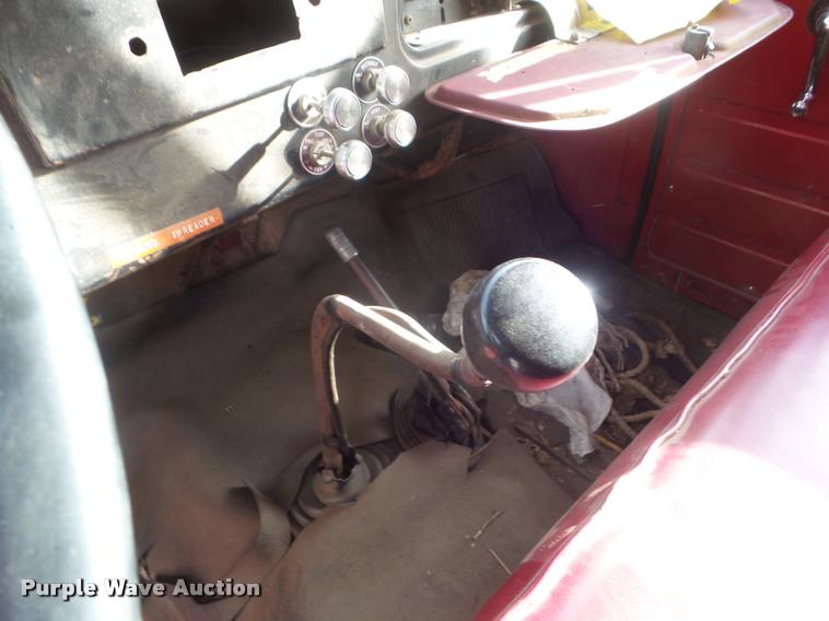 image for item DA5029 1973 International 1600 dump truck