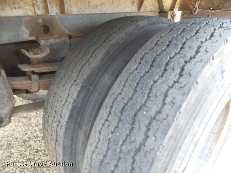 image for item DA5029 1973 International 1600 dump truck