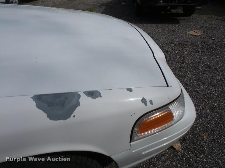 image for item DA8877 2003 Ford Crown Victoria Police Interceptor