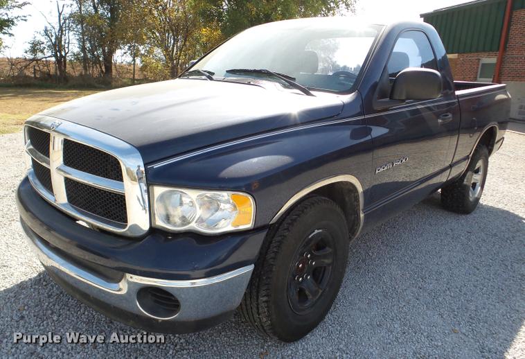 image for item DA8974 2004 Dodge Ram 1500 pickup truck