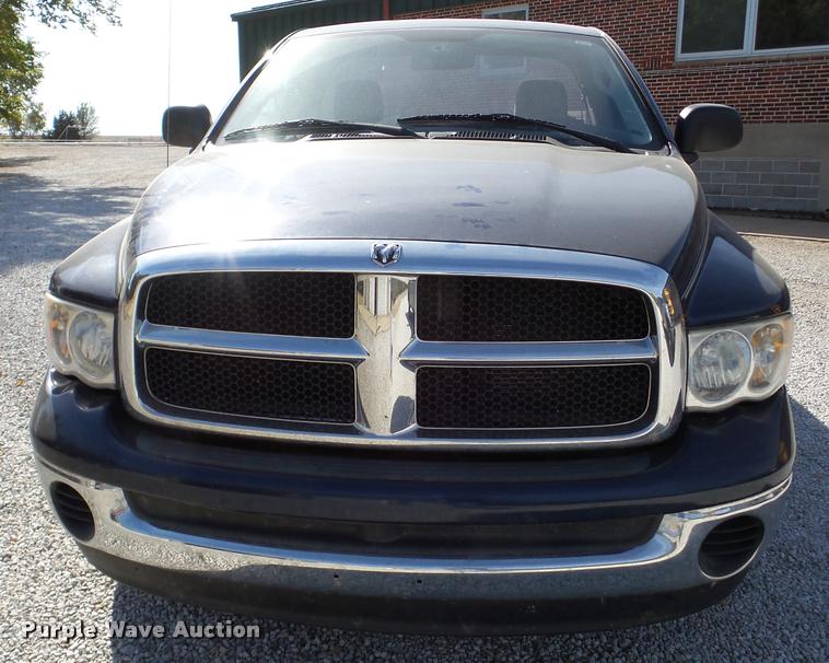 image for item DA8974 2004 Dodge Ram 1500 pickup truck