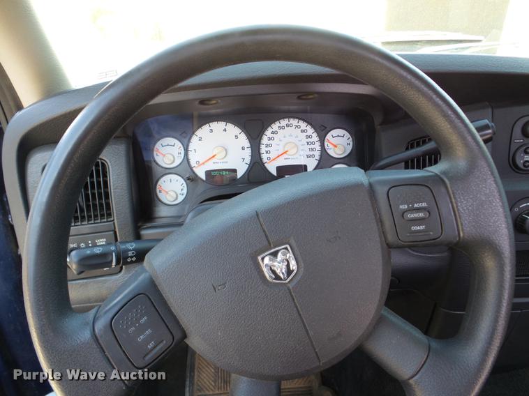 image for item DA8974 2004 Dodge Ram 1500 pickup truck