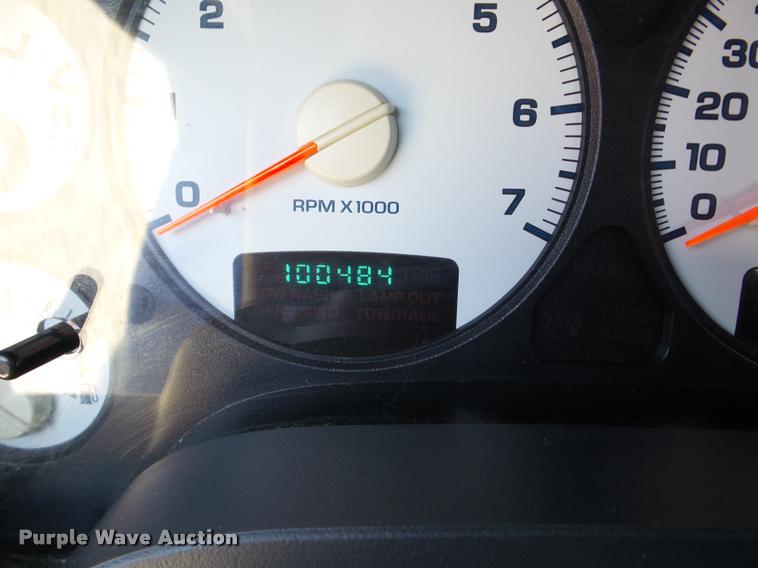 image for item DA8974 2004 Dodge Ram 1500 pickup truck