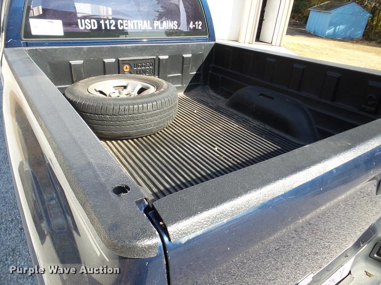 image for item DA8974 2004 Dodge Ram 1500 pickup truck