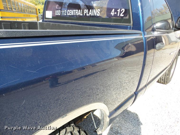 image for item DA8974 2004 Dodge Ram 1500 pickup truck
