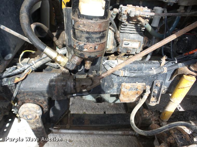 image for item J8715 1995 International 9200 dump truck