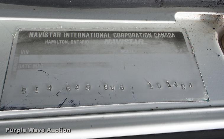 image for item J8715 1995 International 9200 dump truck