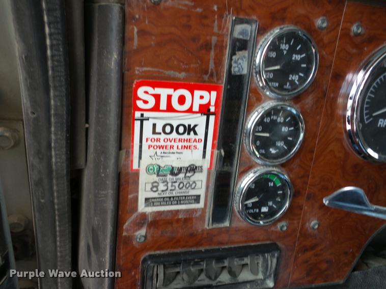 image for item J8715 1995 International 9200 dump truck