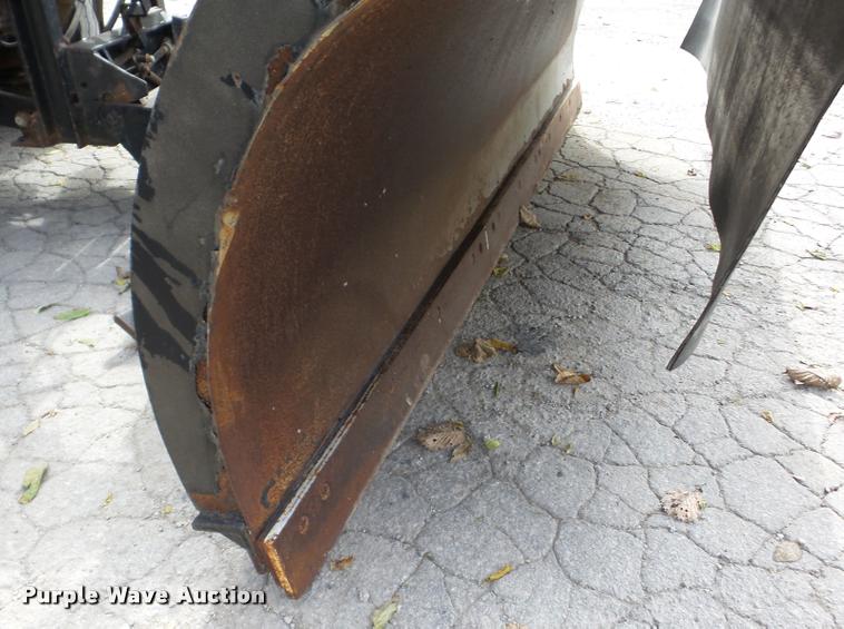 image for item J8716 1999 International 4900 dump truck