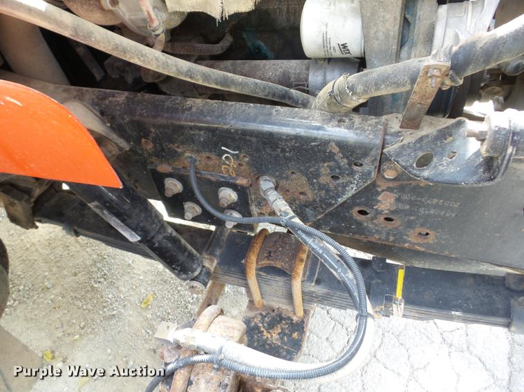 image for item J8716 1999 International 4900 dump truck